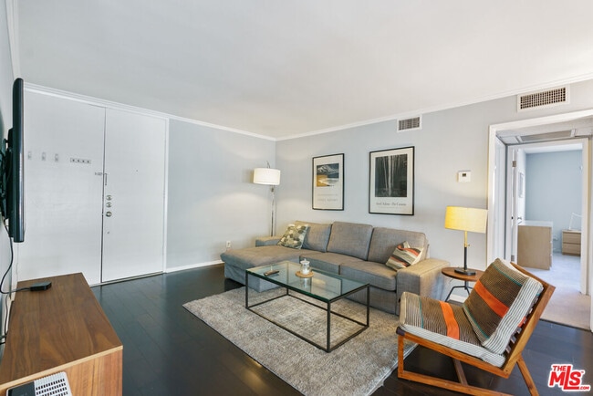 Photo - 843 4th St Unit 202