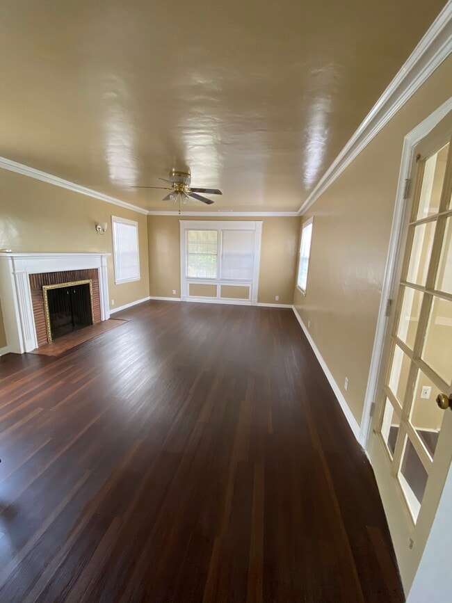 Photo - 2019 S Longwood Ave Unit 2019 South Longwood Avenu