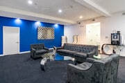 Lounge - Hawthorne Regency Apartments