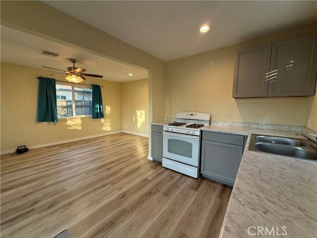 Photo - 409 W Pioneer Ave