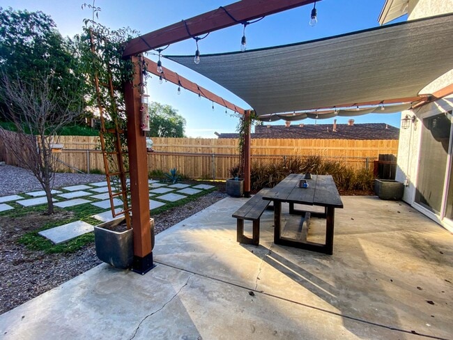 Photo - Dain House Unit 2207