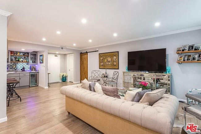 Photo - 1221 Kings Rd