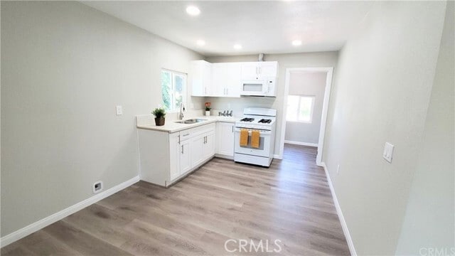 Photo - 21786 Cottonwood Ave