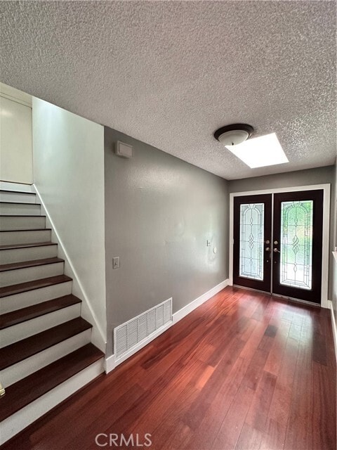 Photo - 2415 Mercedes Ave