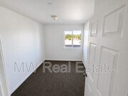Photo - 238 E 81st St