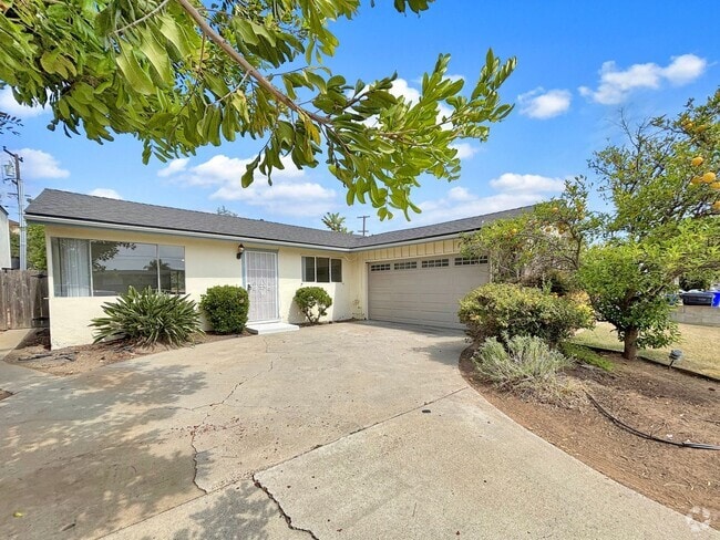 Building Photo - Stunning 3BD/1.5BA House in Clairemont Mes...