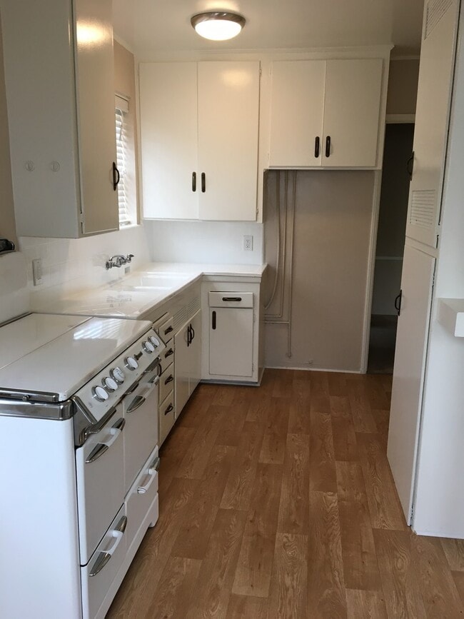 Photo - 813 N Verdugo Rd Unit 815 1/2 N Verdugo Rd