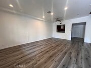 Photo - 127 W H St Townhome