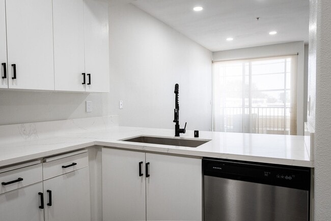 Photo - 2820 Sawtelle Blvd