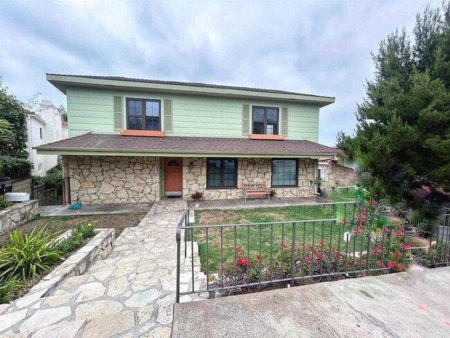 Photo - 25072 Alicia Dr House