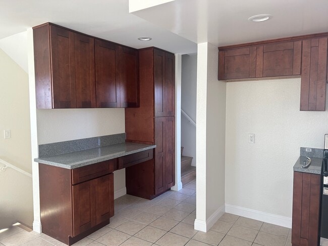 Photo - 22707 Figueroa St