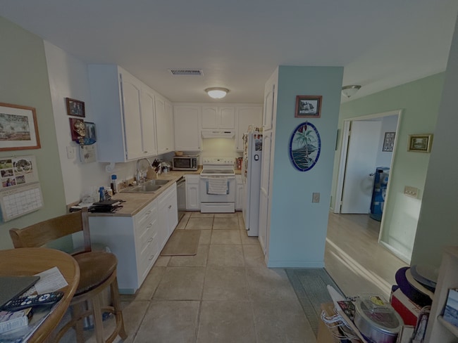 Photo - 4560 Anne Sladon St