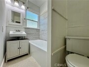 Photo - 1712 Gillette Crescent Unit A