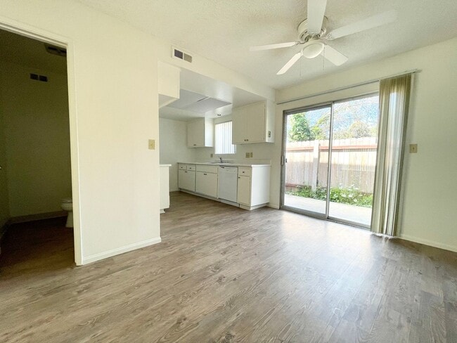 Photo - Fire Mountain Townhome with Garage!