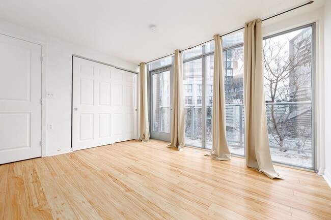 Photo - Modern Studio in Park Terrace | Water Incl...