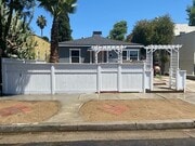 Photo - 10847 Hesby St