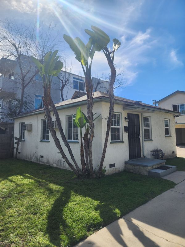 Building Photo - 5723 Fair Ave