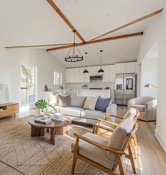Photo - Luxury Living with Massive Private Yard in Downtown Burbank! Unit 723 Apt. 201