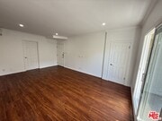 Photo - 332 Rexford Dr Unit 6