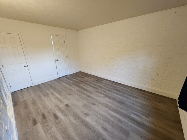 Photo - 155 E 15th Ave