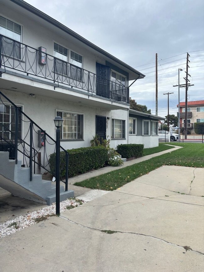 Building Photo - 6761 Atoll Ave Unit 6761 Atoll Ave Rental