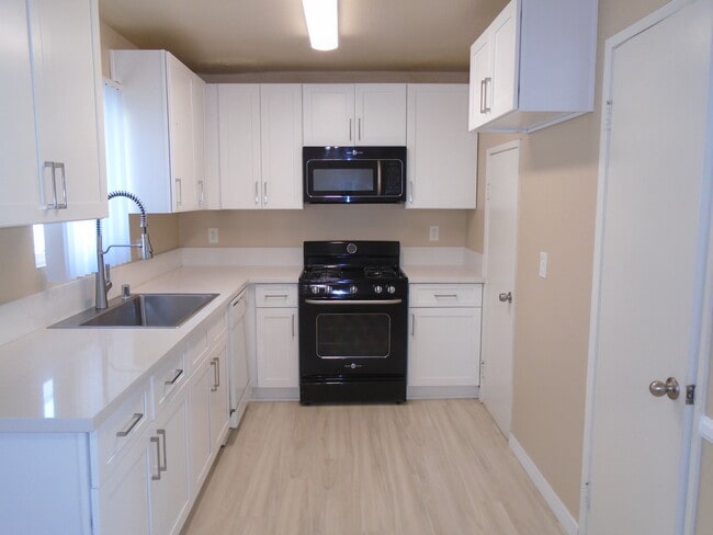 Photo - Stonewood Apartments