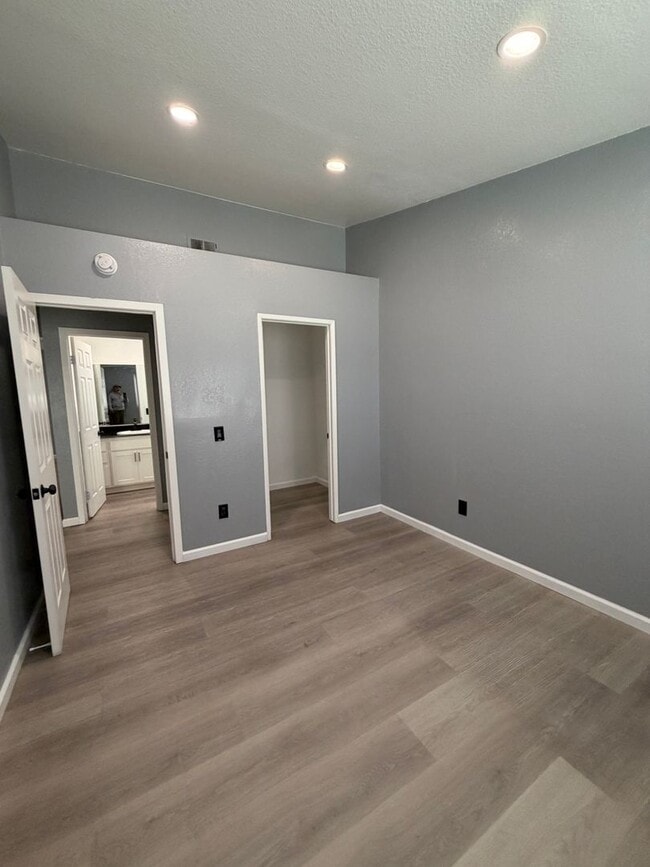 Photo - 1595 Sycamore Ln