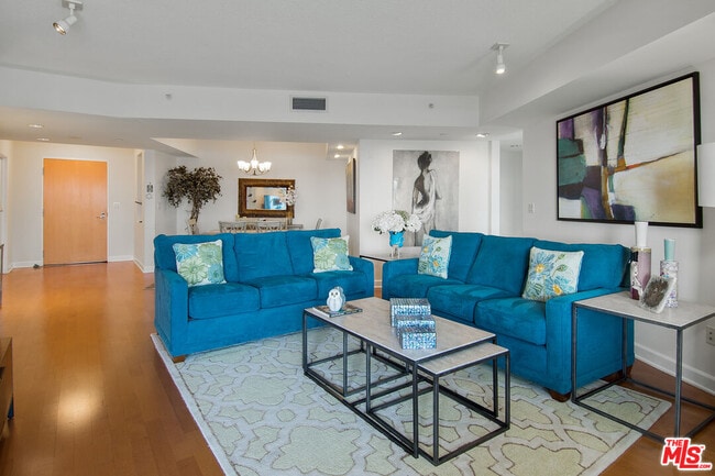 Photo - 13600 Marina Pointe Dr Unit 606