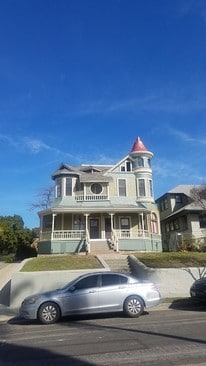 Building Photo - 1441 Carroll Ave