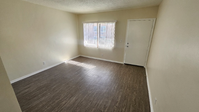 Photo - 14926 Hawthorne Blvd