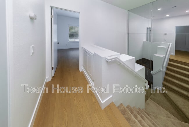 Photo - 26971 Hillsborough Pkwy