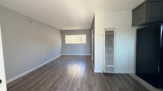 Photo - 15483 Moorpark St Unit 28