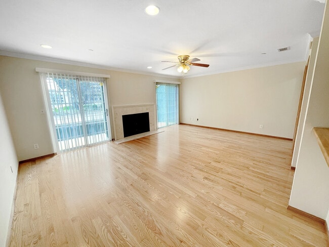 Photo - 379 N Mentor Ave