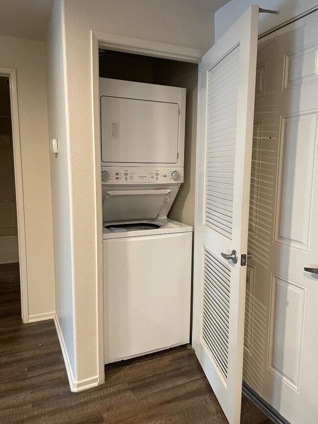 Photo - Towne Crest Apartments