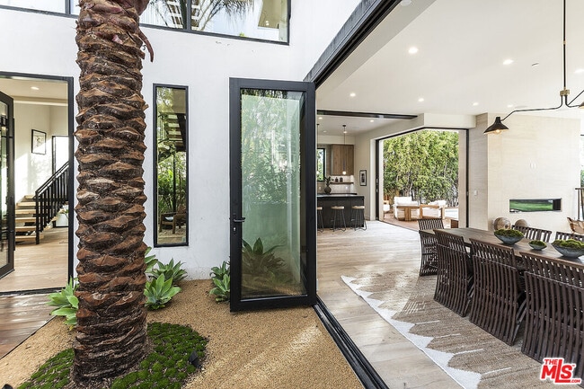 Photo - 8566 Colgate Ave