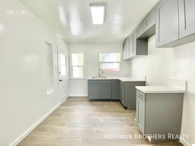 Photo - 1519 Laurel Ave Unit 12