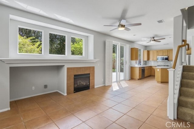 Photo - 466 Fallbrook Ave