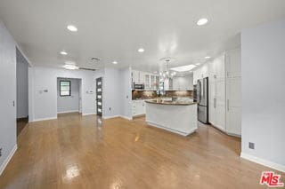 Photo - 1581 Clear View Dr