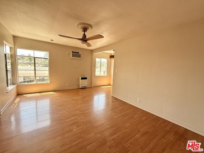 Photo - 1313 Douglas St Unit 1315