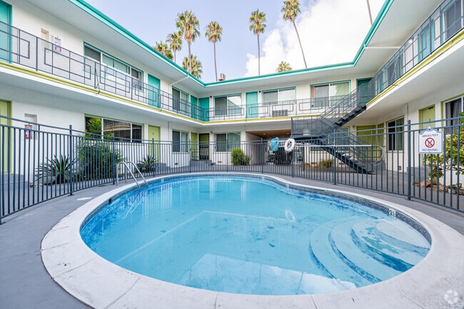 Pool - Mariposa Apartments