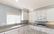 Photo - Spacious 6 Bedroom Home With Huge Backyard!