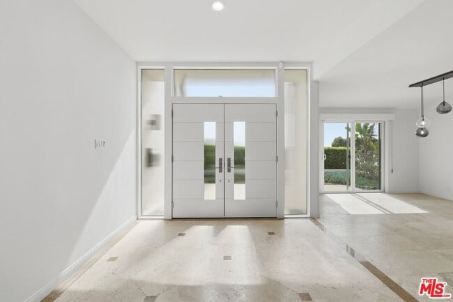 Photo - 18149 Wakecrest Dr