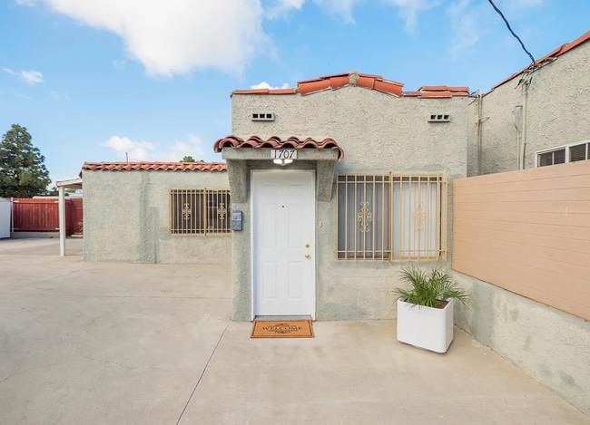 Photo - 1707 261st St House