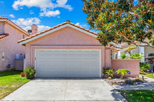 Building Photo - 2124 Redwood Crest Rental