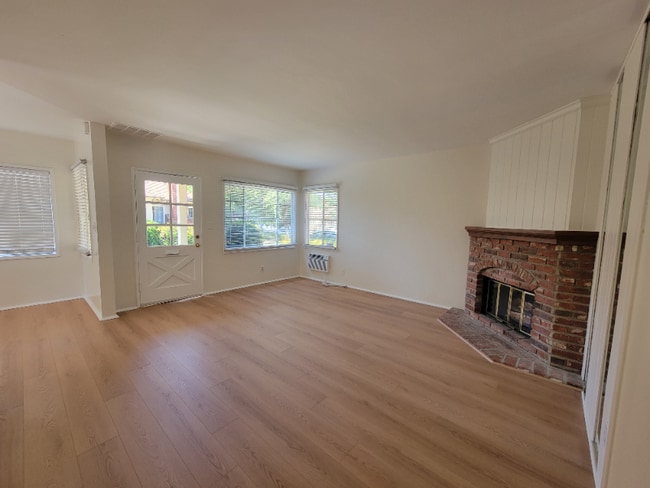 Building Photo - 7266 Allott Ave Rental