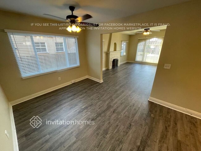 Photo - 1240 W 82nd St