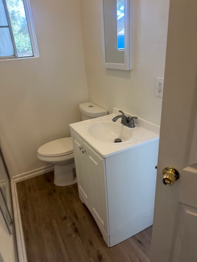 Photo - 2108 Casitas Ave