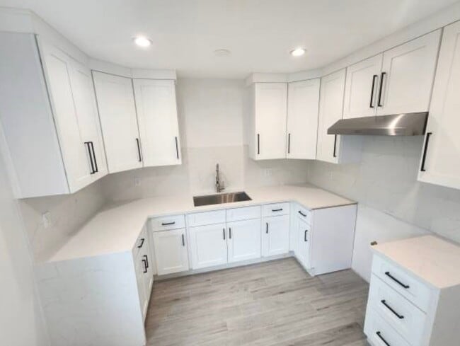 Photo - 10845 White St Unit 5