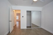 2BR, 1BA - 800 SF - Freeman Apartment Homes