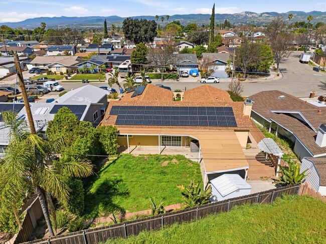 Photo - 2958 Rosette St